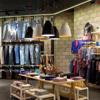 فروشنده اقا جهت همکاری