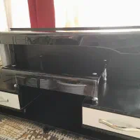 میز‌ تلویزیون شیشه ای