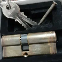 قفل درب ایتالیایی