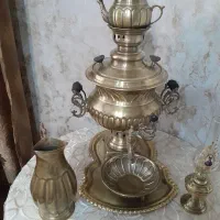 سماور۷لیتری ذغالی برنجی با مهرروس آنتیک ودکوری