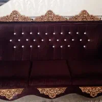 سلام یک دست مبل تاج دار سالم بدون پارکی وشکستگی