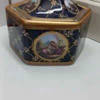 ظروف سروپذیرای شکلات خوری  سرمه ای لیلی معجنون