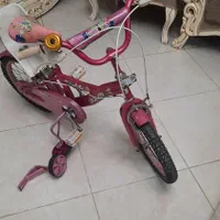 دوچرخه|دوچرخه، اسکیت، اسکوتر|قدس, شهرقدس|دیوار