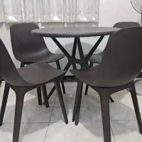 میز غذاخوری