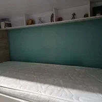 تخت دو طبقه