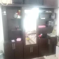 کمد دیواری و کتابخانه در حد نو