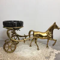 مجسمه شکلات خوری برنز