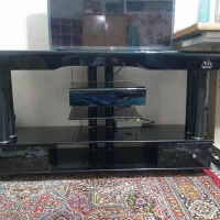میز تلویزیون شیشه ای