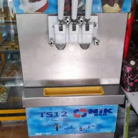 دستگاه بستنی کم کارسالم وتمیز مدل87دوموتوره سردکن