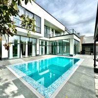 ویلا استخر آبگرم سرپوشیده