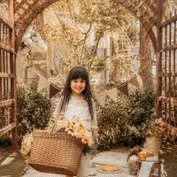 افتتاح آتلیه عکاسی  کودک بالباس و تم