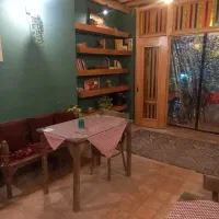 باریستا و کمک باریستا