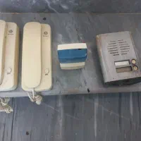 دوعدد گوشی آیفون صوتی در بازکن سالم به شرط