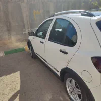 کوییک R99بی رنگ