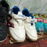 چند جفت کتونی بچهگانه