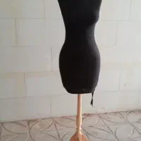 واگذاری دکور و اجناس مغازه مانتو فروشی|فروشگاه و مغازه|یزد, |دیوار