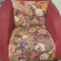 فروش مبل به انضمام میز آشپزخانه و چهار عدد صندلی|مبلمان خانگی و میز عسلی|تهران, هفت چنار|دیوار