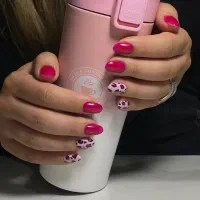 خدمات تخصصی ناخن و پدیکور با ۲۰٪ تخفیف ویژه