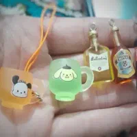 آویز گوشی و سویچ و کلید