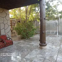باغ ویلانزدیک به شیراز.دربست.|اجارهٔ کوتاه‌مدت ویلا و باغ|شیراز, قالیشویی|دیوار