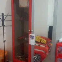 کمد و تخت وخواب وکتابخانه وتشک