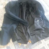 دوعدد کت در حد نو و یک عدد آورکت سربازی