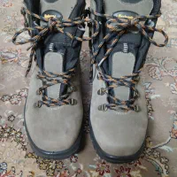 کفش کوهنوردی ربوار Rebuar