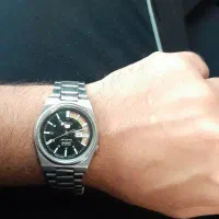 ساعت سیکو پنج|ساعت|رشت, استقامت ۲|دیوار