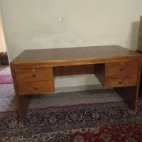 میز چوبی