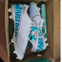 کفش فوتبالی