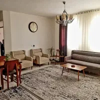 2 خواب رو به حیاط آفتابگیر بازسازی شده / بوستان ها