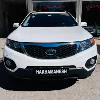 سورنتو ۲۰۱۳ در حد بدون رنگ