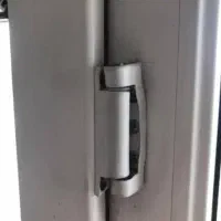 تعمیروریگلاژدرب‌وپنجره‌های‌یوپی‌وی‌سی‌وآلومینیومی|خدمات پیشه و مهارت|آبیک, |دیوار