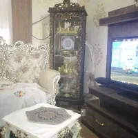 بوفه و زیر تلوزیون