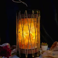چراغ خواب سنگ نمک مدل فانوس چوبی/هدیه خاص/آباژور
