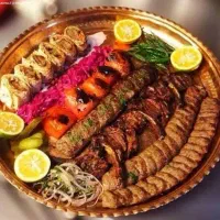 به یک آشپز ماهر نیازمندیم