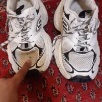 کفش بالنسیاگا ۱۰ ایکس ۲ ماه کارکرده سایز ۴۳