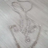 معاوضه سرویس با گردنبند کارتیر حصیری