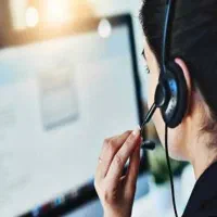 استخدام مشاور و پشتیبان