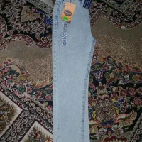 شلوار لی بچگانه