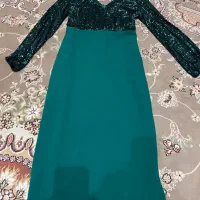 لباس زنانه|لباس|کرج, باغستان|دیوار