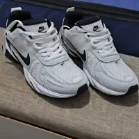 کفش کتونی نایک v2k