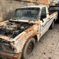 وانت مزدا 2000 تک کابین بنزینی، مدل ۱۳۹۰