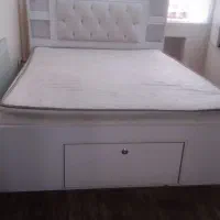 تختخواب دونفره و میز آرایش MDF جنس خوب