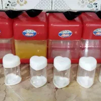 جا ادویه ای و نمکدان قلبی پلاستیکی