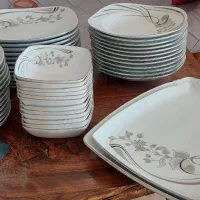 ظروف چینی اصل مقصود ۱۲ نفرا|ظروف سرو و پذیرایی|کامیاران, |دیوار