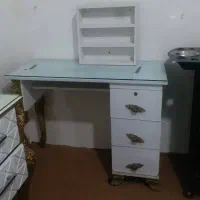 میز کاشت ناخن واستند