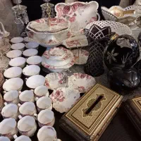 سماور قابلمه بخارشو چینی و کلی از لوازم فوری|سماور، چای‌ساز، قهوه‌ساز|اصفهان, مرداویج|دیوار