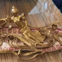 دکوری چینی برنز مدل آنتیک جاشمعی دار