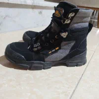 نیم بوت اسپرت سایز۳۶|کیف، کفش، کمربند|ساری, |دیوار